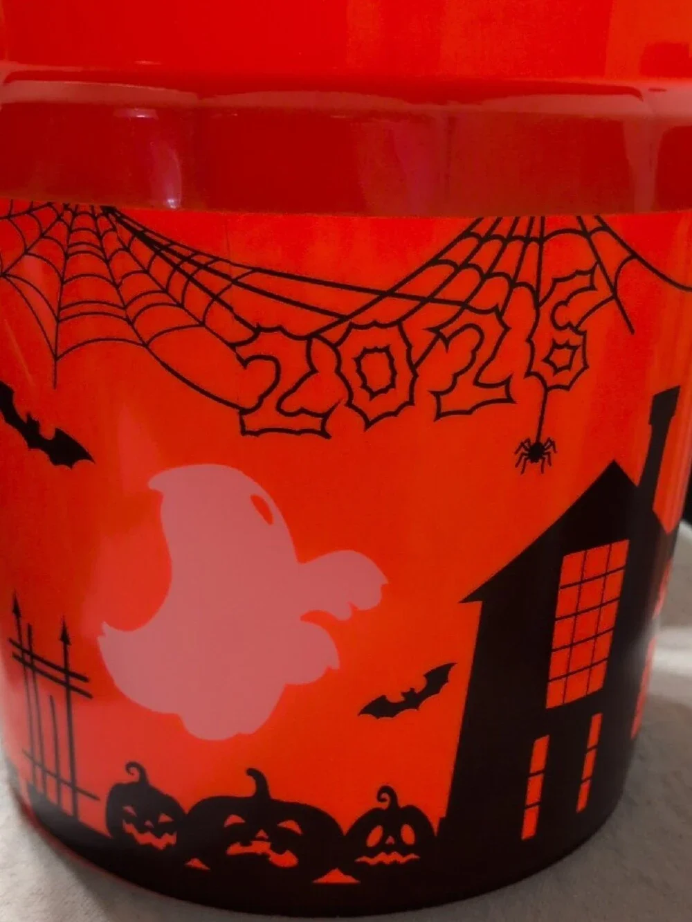 Viral Halloween Ghost Blanket and 2026 Halloween Buckets
